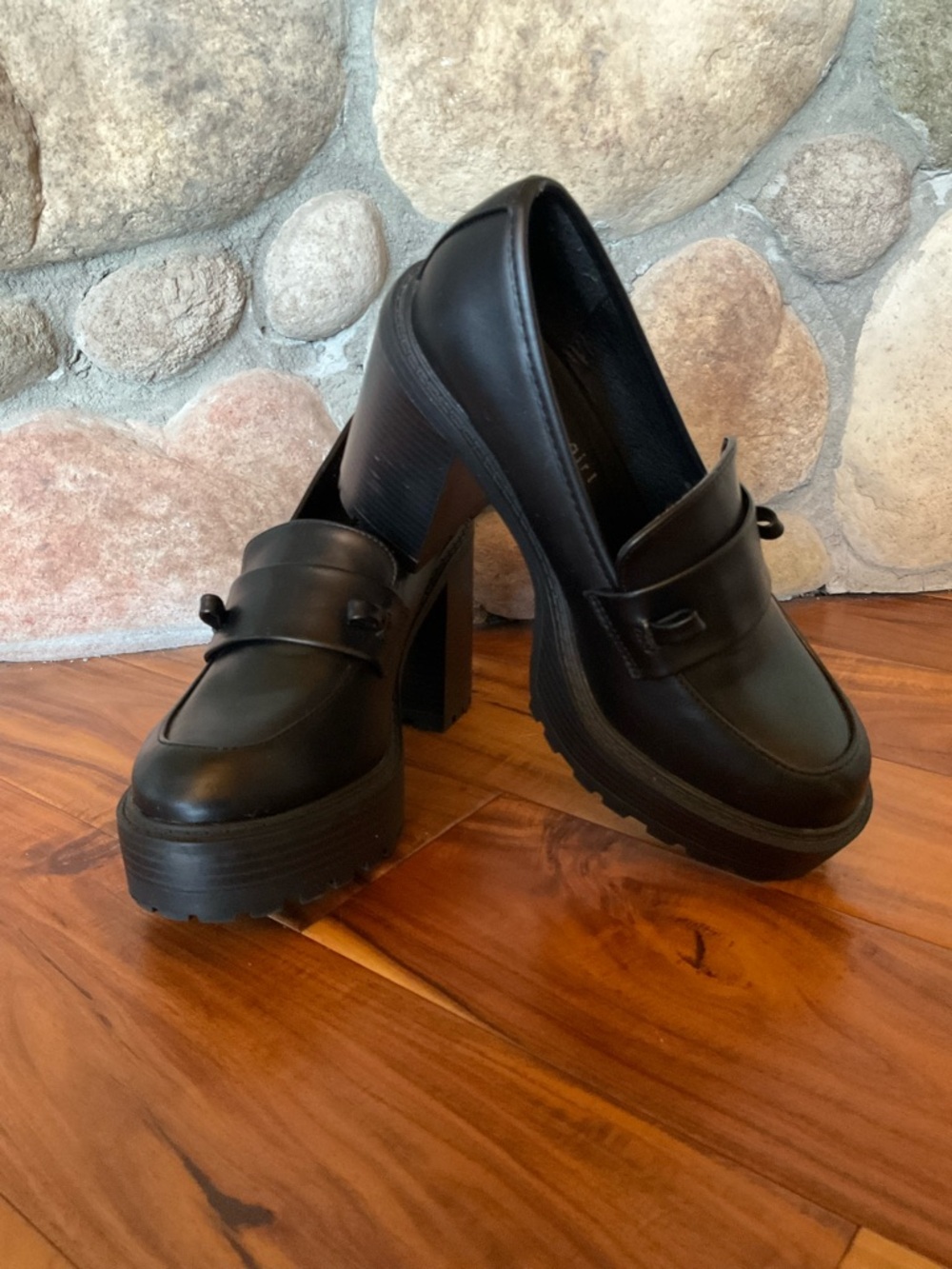 ✔️ Madden Girl Black Chunky Platform Shoes Size 6